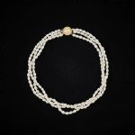 629293 Pearl necklace